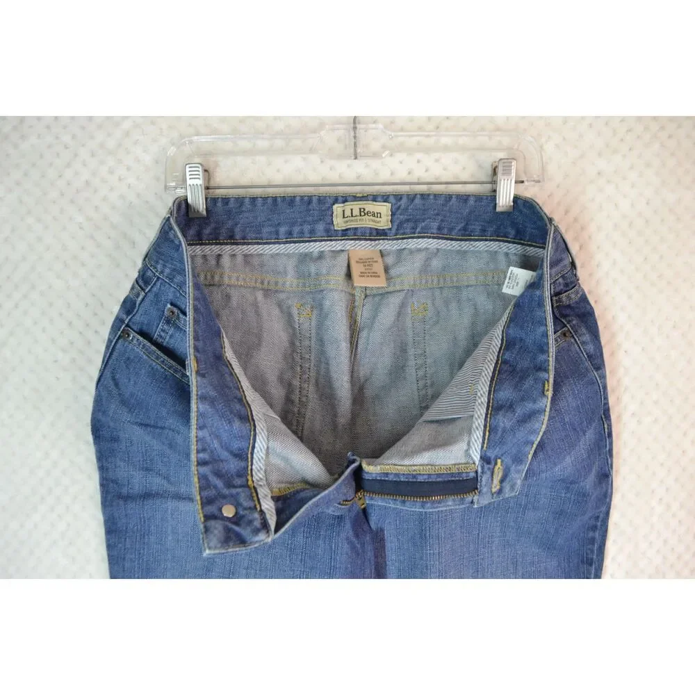 LL Bean Women's 16 Petite Medium Wash Relaxed Straight Leg Jeans